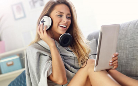 Музыка заставляет кировчан тратить деньги. Как ей это удается?