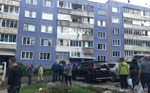 В доме на Орджоникидзе после взрыва газа перенесли капремонт крыши