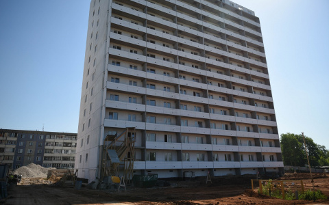 Для переселения граждан из аварийного жилья в Кирове строят две многоэтажки