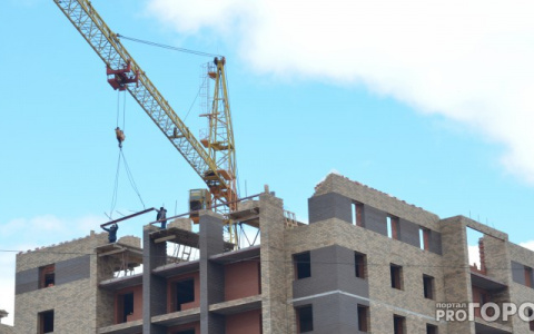 Что обсуждают в Кирове: строительство двух многоэтажек и уровень зарплат