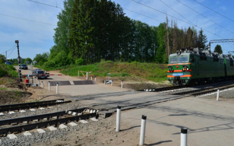 В Кирове и Кирово-Чепецком районе ограничат движение по двум переездам