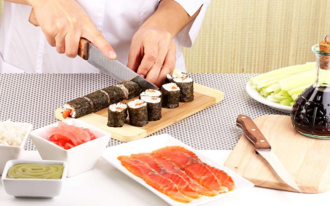 "Начали с помещения в 50 кв.м, сейчас у нас 7 точек": история кировского бизнеса на примере Buzzolls