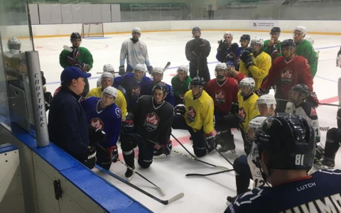 Денег нет из-за коронавируса: в Кирово-Чепецке расформировывают хоккейную команду "Олимпия"