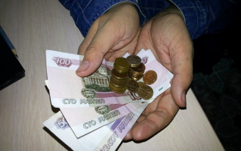 Что обсуждают в Кирове: выплата жителям от ПФР, "красная зона" по COVID-19 и теплая погода на выходные