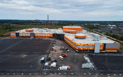 ТРЦ «Макси» готовит площадки для арендаторов