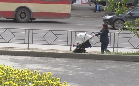 "Я не мог сказать, что их не будет": сити-менеджер о серых заборах в Кирове