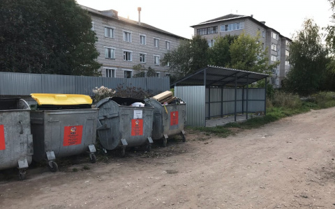 В Кирове потратили миллионы рублей на площадки для мусора, которые невозможно использовать