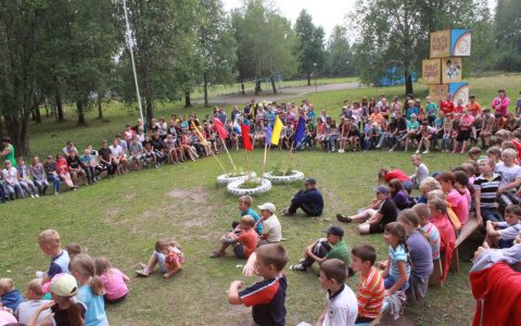 В Омутнинском районе из-за пандемии COVID-19 ликвидируют детский лагерь