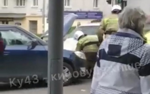 «Была перевязана голова»: в Кирове на одном перекрестке произошли две похожие аварии