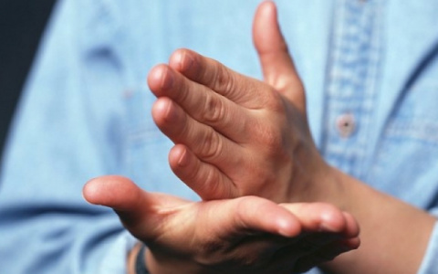 В Международный день глухих Сбербанк выпустил серию образовательных видеороликов о финансах на жестовом языке