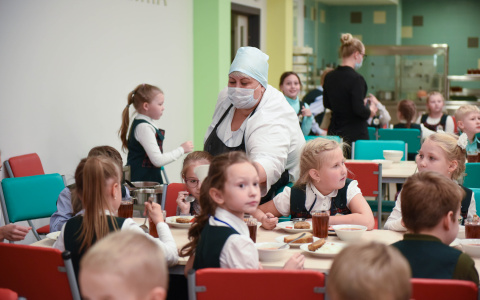 В школе №25 в Чистых Прудах проверили организацию питания после жалоб родителей