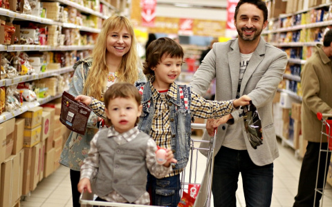 Количество торговых центров выросло в 4 раза, информирует Кировстат