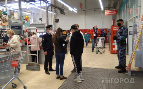 Полиция призывает предприятия Кирова не обслуживать покупателей без масок
