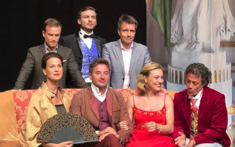 Вся наша жизнь – игра! В Драмтеатре покажут спектакль «Шальные деньги» (12+)