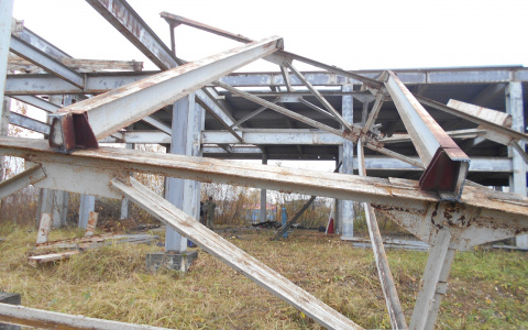 В Кирове при проведении демонтажных работ погиб мужчина