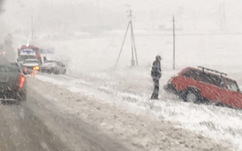ГИБДД предупреждает кировчан о наледи на дорогах