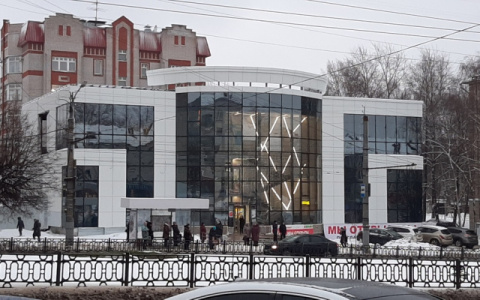 Новый ТЦ «Новинка» в Кирове могут закрыть из-за незаконной надстройки