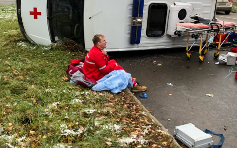 «В адрес водителя поступали угрозы»: в Кирове ищут очевидцев резонансного ДТП со скорой