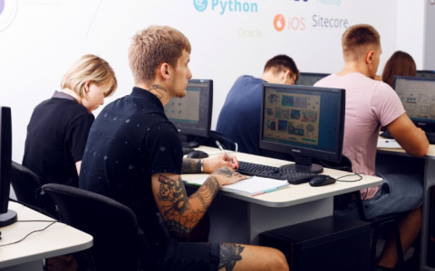 Из офлайна в онлайн: как не остаться без работы из-за второй волны пандемии?