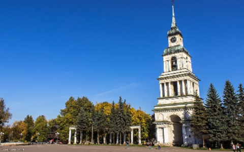 В Слободском отремонтируют колоннаду на Соборной площади за 1 миллион рублей