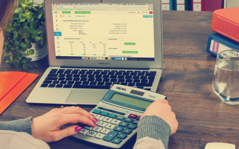 От врача до директора филиала: 5 вакансий в Кирове с зарплатой от 120 тысяч рублей