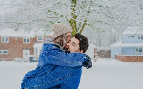 Овнам придется умерить свой пыл, а Близнецам пора подумать об отдыхе: гороскоп на вторник