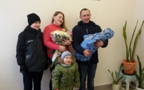 В Кировской области продолжает действовать программа регионального семейного капитала