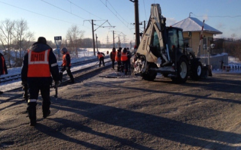 В Кирове на 13 часов перекроют железнодорожный переезд в Нововятске