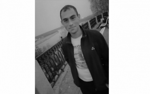 Близкие упавшего со Старого моста объявили вознаграждение за помощь в поисках тела