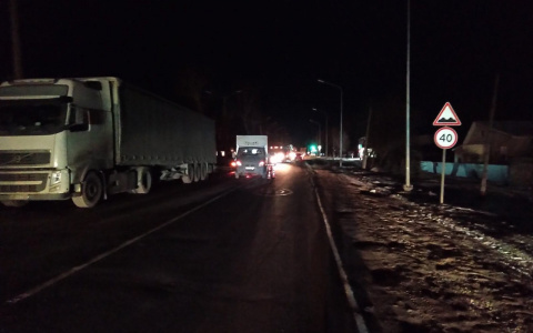 В Кировской области произошло ДТП: "Газель" сбила двух пешеходов