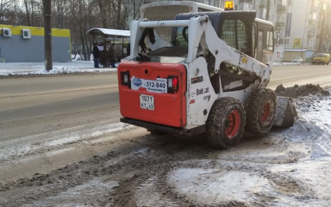 "Качество уборки улиц оставляет желать лучшего": мэр Кирова раскритиковала работу дорожников