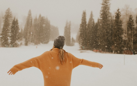 Овнов ждут сложности, а Водолеи будут решать проблемы: гороскоп на воскресенье