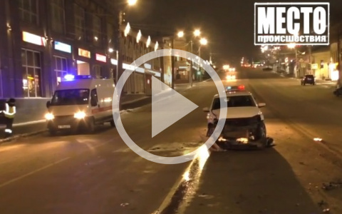 У "Старого универмага" в Кирове водитель устроил аварию на скорости 140 км/ч