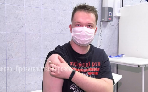 За два дня на вакцинацию от COVID-19 записались более 600 человек