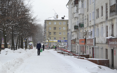 Врачи рассказали, почему вредно носить маску на улице в мороз