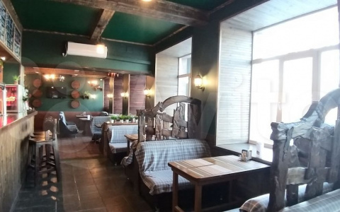 В Кирове продают бар на Набережной Грина