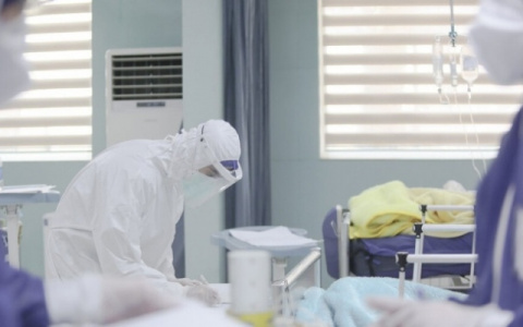 В Кировской области вновь уменьшилось число заболевших COVID-19 за сутки