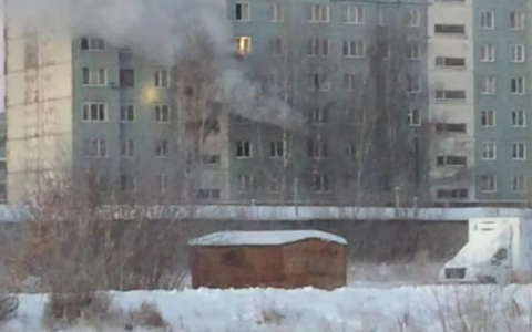 В Кирове из-за пожара в многоквартирном доме семья осталась без квартиры