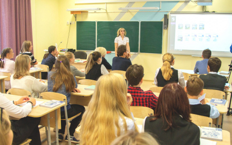 Четверг - облегченный день: Роспотребнадзор установил новые требования для школ