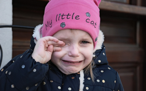 В Кировской области женщина не кормила и избивала трех своих детей