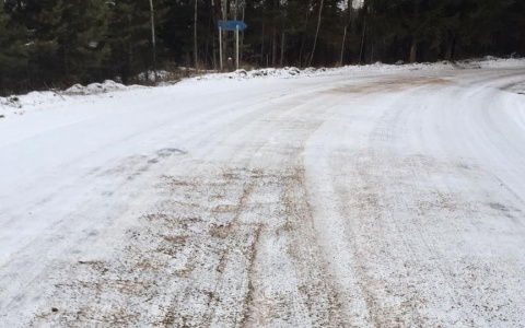 "Два человека погибли, еще двое пострадали": в Омутнинском районе произошло ДТП