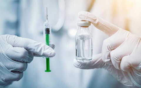 Специалисты рассказали об отличии новой вакцины от COVID-19 от "Спутник V"