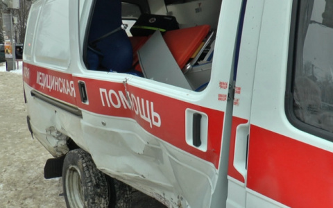 Пьяный житель Кировской области угнал машину скорой помощи