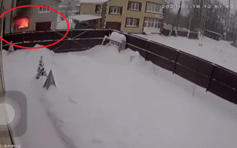 Три человека в больнице: появились подробности взрыва в частном доме в Гнусино