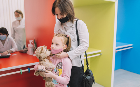 В Кирове врачи спасли жизнь 7-летней девочке с поражением всех органов после COVID-19