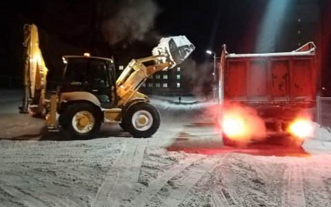Парковка запрещена: известно, где будут вывозить снег 18-19 января