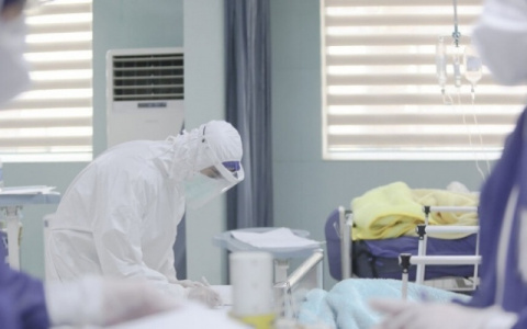 Рекордное количество пациентов после COVID-19 выписали в Кировской области