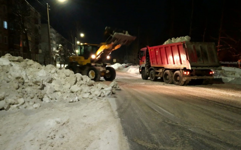 Кировская мэрия опубликовала график вывоза снега на выходные