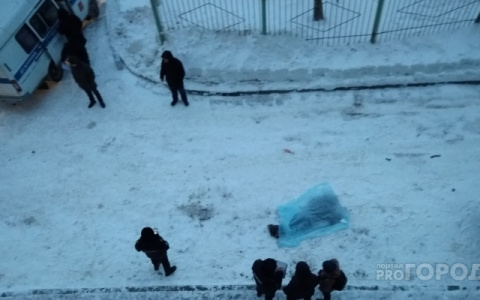 В Кировской области в парке у школы нашли тело подростка