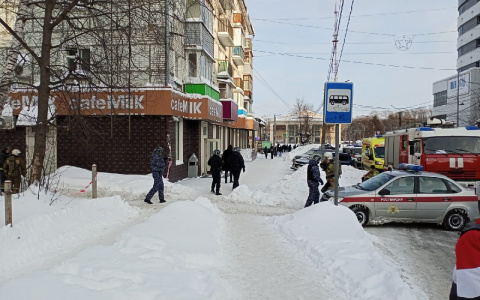 Гостей эвакуировали: в центре Кирова произошел пожар в кафе